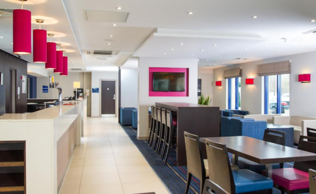 Holiday Inn Express London - Wandsworth, an IHG Hotel