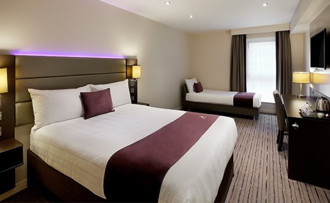 PREMIER INN SOUTHAMPTON (CUMBERLAND PLACE)