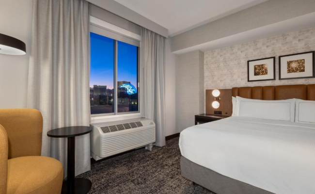 DoubleTree by Hilton Las Vegas East Flamingo