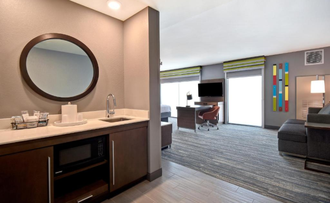 Hampton Inn & Suites Las Vegas Convention Center