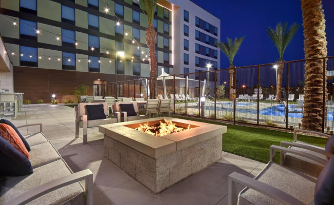 Hampton Inn & Suites Las Vegas Convention Center