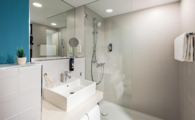 Holiday Inn - the niu, Seven Dusseldorf Ost, an IHG Hotel