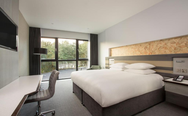 DoubleTree by Hilton Edinburgh - Queensferry Crossing