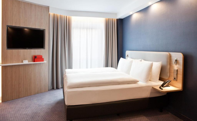 Holiday Inn Express Munich - Olympiapark, an IHG Hotel