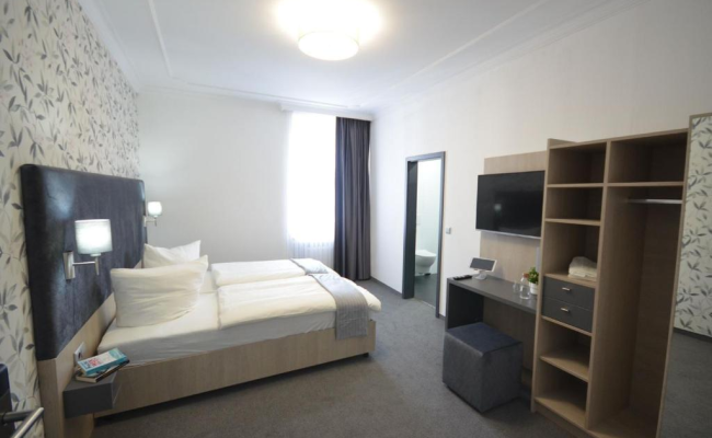 N9 Hotels