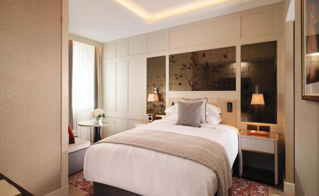 The Biltmore Mayfair, LXR Hotels & Resorts
