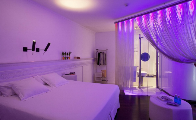 Chic & Basic Born Boutique Hotel