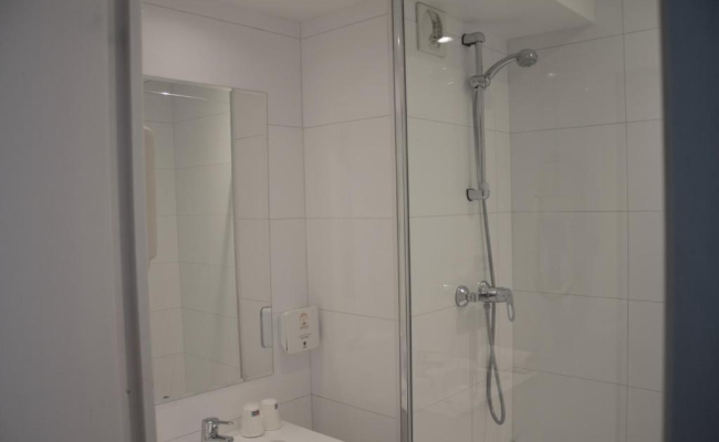 Adonis Cannes - Hotel Thomas