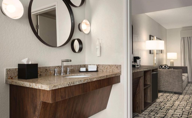 Embassy Suites by Hilton Fort Lauderdale - 17th Street