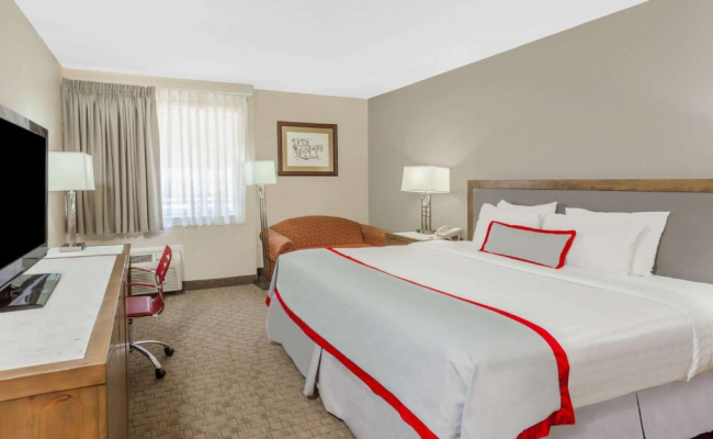 Ramada Plaza by Wyndham Garden Grove/Anaheim South