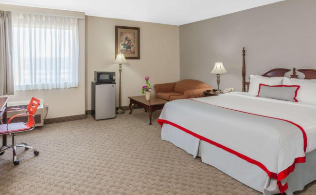 Ramada Plaza by Wyndham Garden Grove/Anaheim South