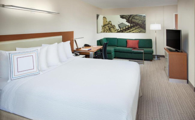 SpringHill Suites Chicago Downtown/River North
