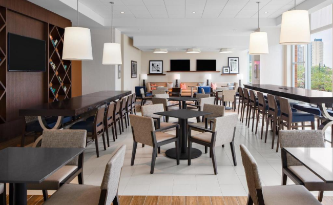 Hampton Inn Chicago McCormick Place