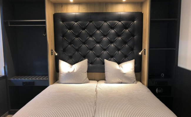 Munich Deluxe Hotel