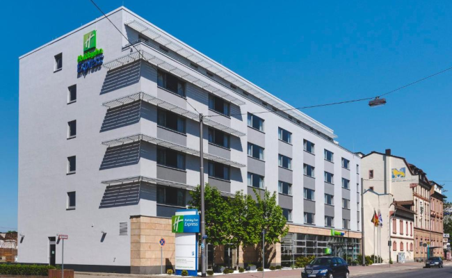 Holiday Inn Express Frankfurt Messe by IHG
