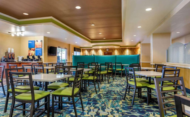 Comfort Inn & Suites Near Universal Orlando Resort-Convention Ctr