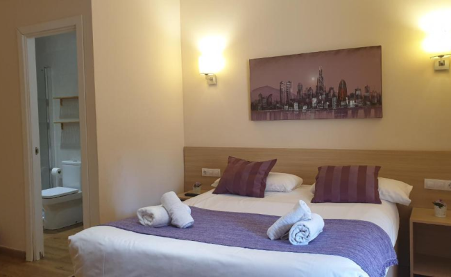 Hostal Barcelona Travel