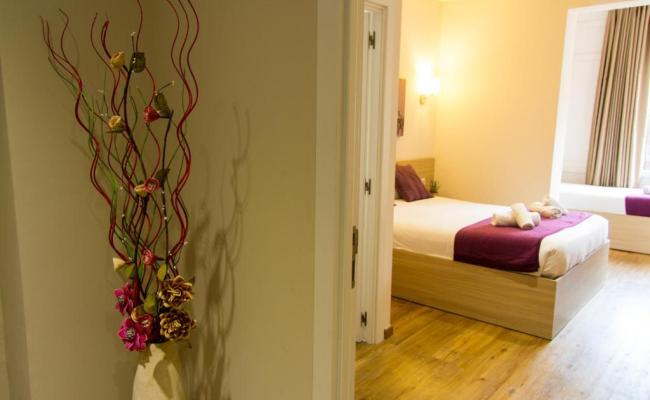 Hostal Barcelona Travel