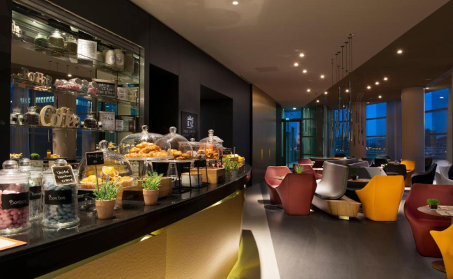 Melia Paris La Defense