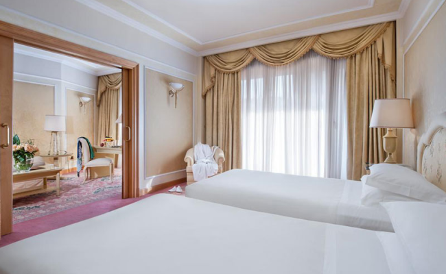 Royal Hotel Carlton