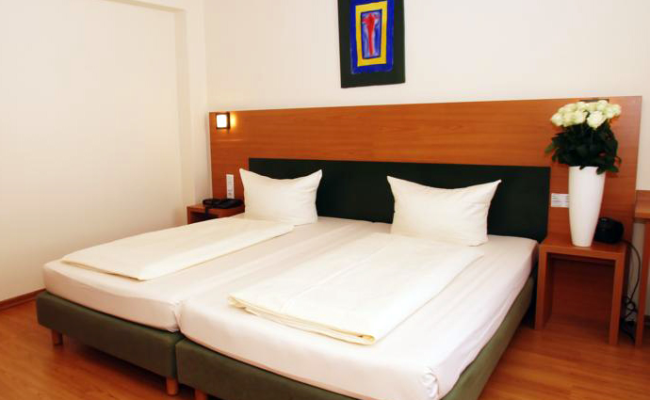 Memphis Hotel