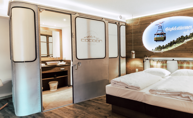 Cocoon Stachus