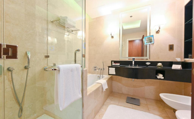 Best Plaza West Bay Hotel
