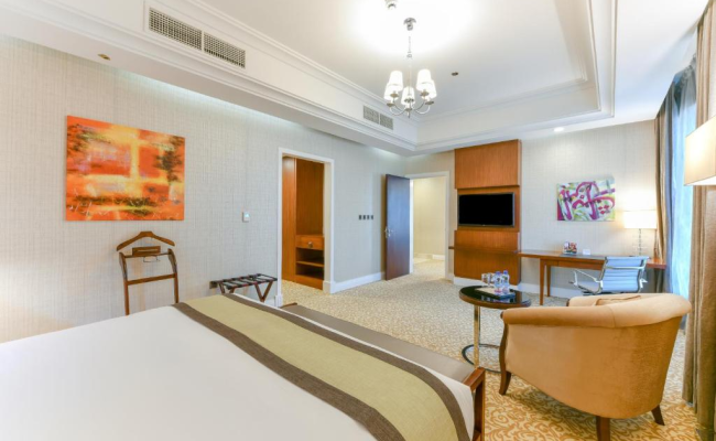 Best Plaza West Bay Hotel