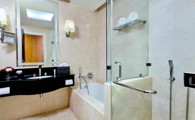 Best Plaza West Bay Hotel
