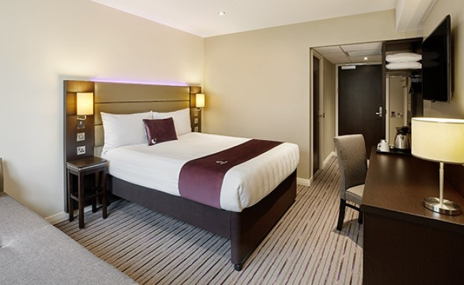 Premier Inn London Kensington (Earl's Court) hotel