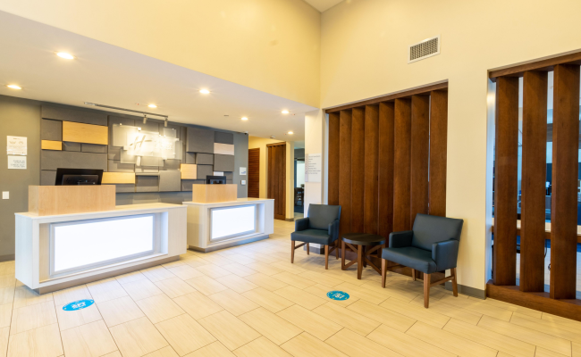 Holiday Inn Express Anaheim West, an IHG Hotel