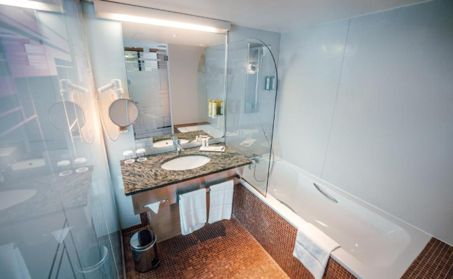 Crowne Plaza Euralille, an IHG Hotel