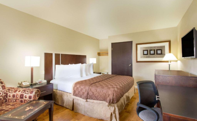 Travelodge by Wyndham Las Vegas Airport Near The Strip