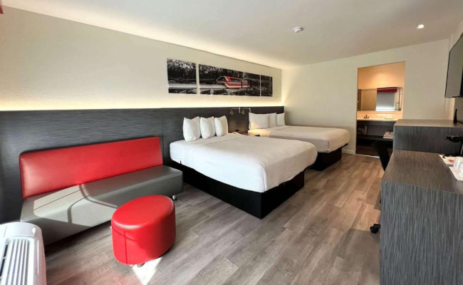 Ramada by Wyndham Anaheim Convention Center