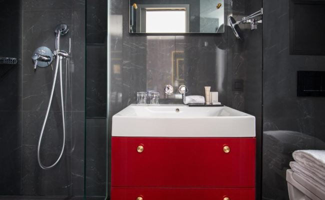 Snob Hotel by Elegancia