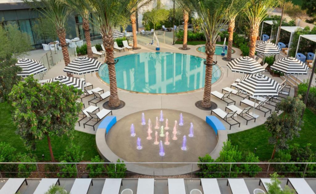 The Viv Hotel, Anaheim, a Tribute Portfolio Hotel