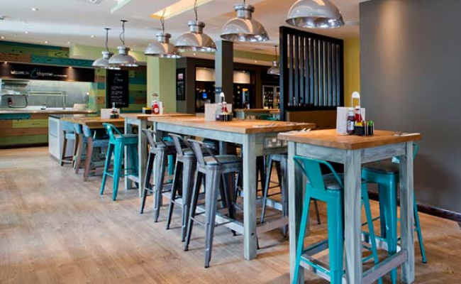Premier Inn London Clapham Hotel