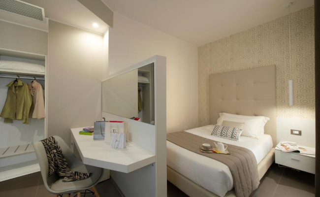 Hotel H21