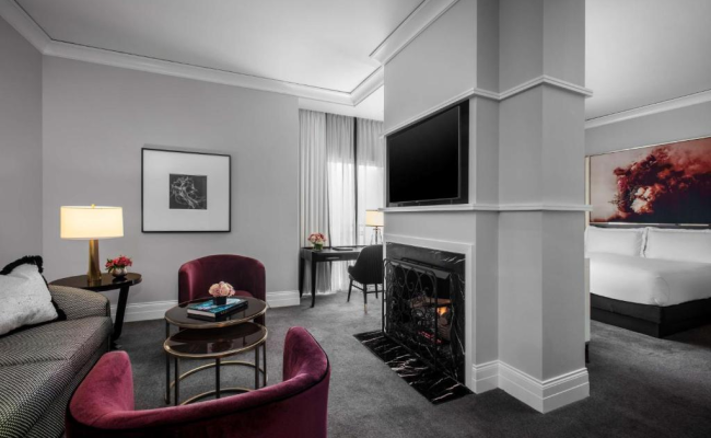 Waldorf Astoria Chicago
