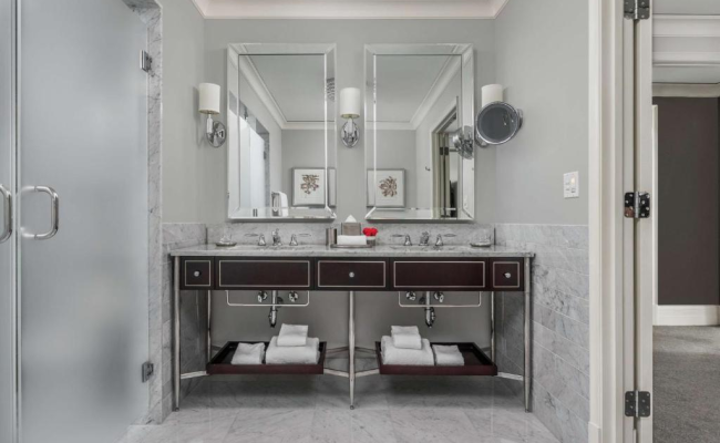 Waldorf Astoria Chicago