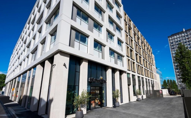Staycity Aparthotels Paris La Defense