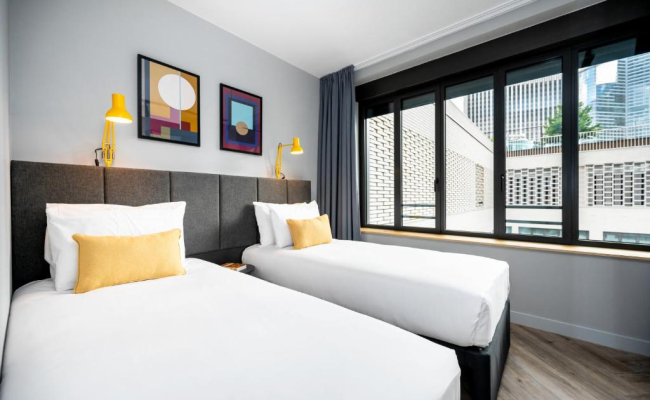Staycity Aparthotels Paris La Defense
