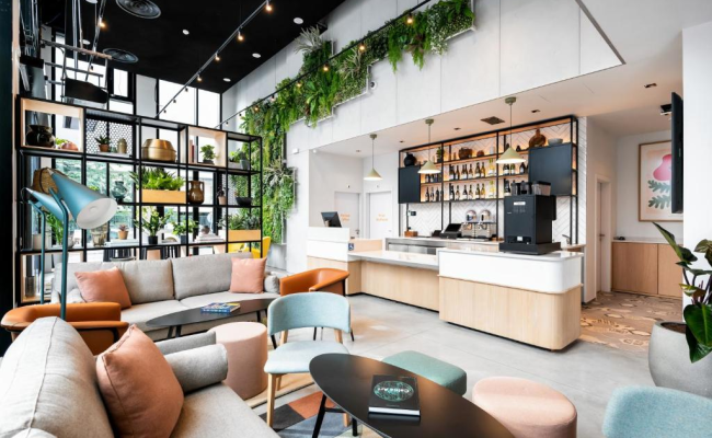 Staycity Aparthotels Paris La Defense