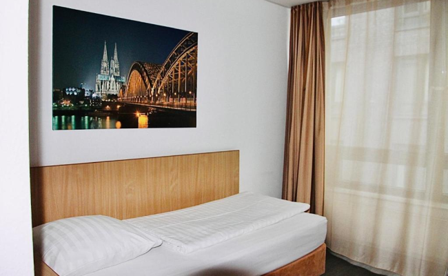 Opera Hotel Koln