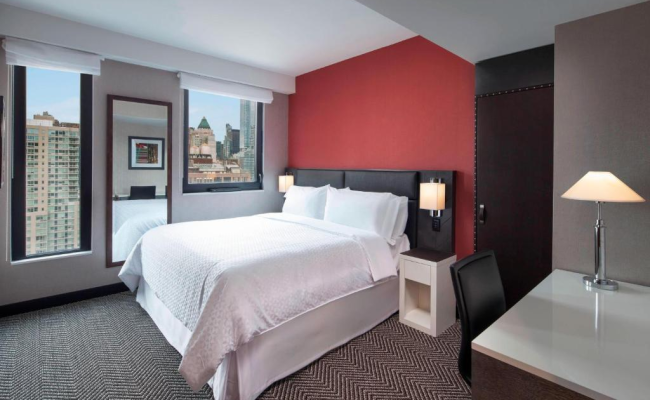 Four Points by Sheraton Manhattan Midtown West