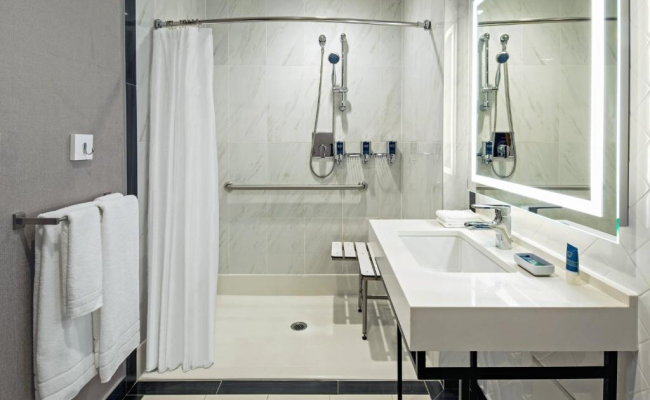 Four Points by Sheraton Manhattan Midtown West