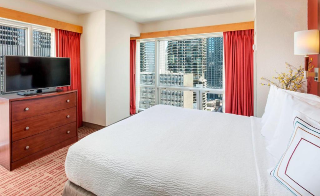 Residence Inn by Marriott Chicago Downtown/River North