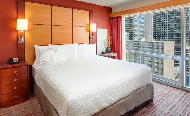 Residence Inn by Marriott Chicago Downtown/River North
