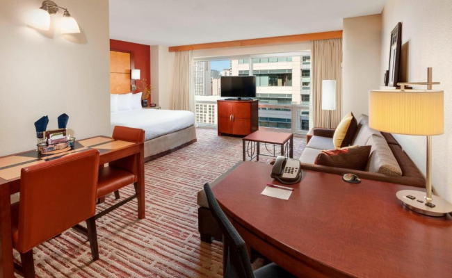 Residence Inn by Marriott Chicago Downtown/River North
