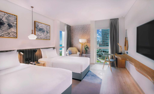 Radisson Blu Hotel & Resort, Abu Dhabi Corniche
